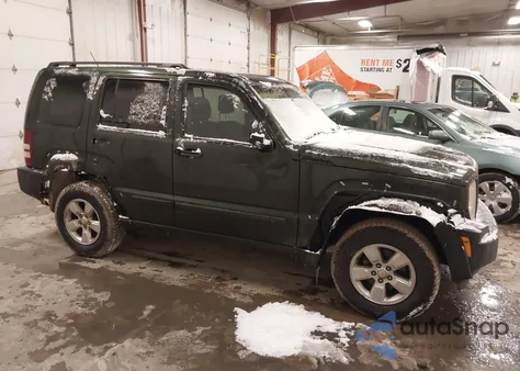 2011 Jeep Liberty Sport z USA, uszkodzony, nr VIN 1J4PN2GK0BW562087